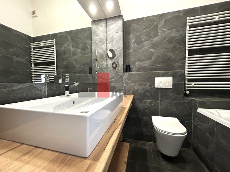 Calea Calarasilor, Matei Basarab apartament 3 camere tip duplex